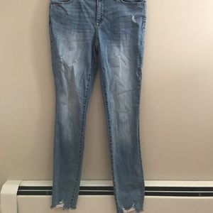 Light wash skinny jeans